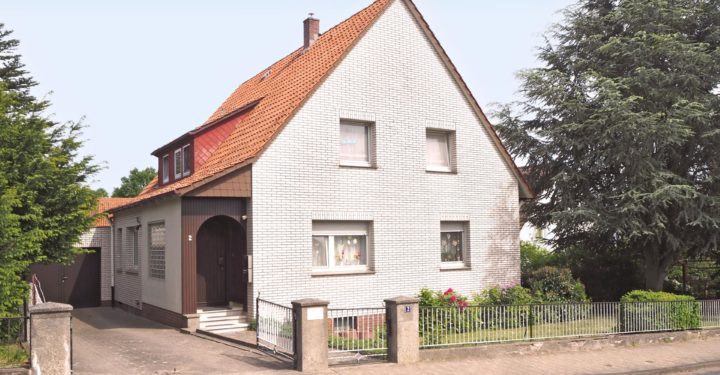 Zweifamilienhaus in bevorzugter Wohnlage in der Stadt Springe, 31832 Springe, Zweifamilienhaus